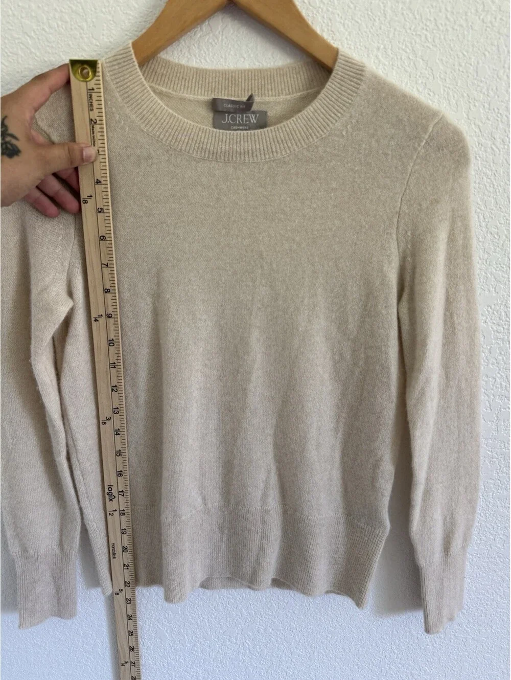 J Crew Women’s Size XXS 100% Cashmere Relaxed Beige Crew Neck Sweater Neutral